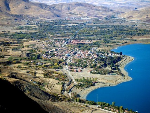 Elazığ Sivrice Tatilcileri İçin Kazdağları’nın Sessizliğiyle Tanışın: Bayramiç Evciler Köyü’nde İnziva Oteliniz