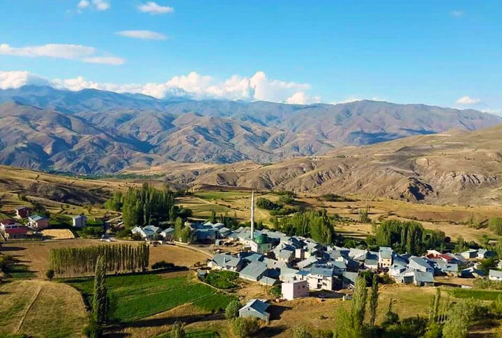 Erzurum’un Pazaryolu Tatilcileri İçin Kazdağları’nın Huzur Dolu Kaçamağı: Bayramiç Evciler Köyü İnziva Oteli