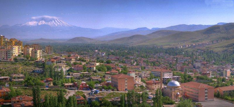 Kayseri Yahyalı’dan Kazdağları’na Sessiz ve Doğayla İç İçe Bir Tatil: Bayramiç Evciler Köyü İnziva Oteli
