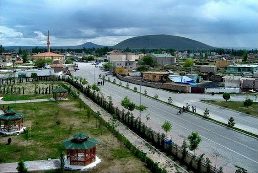 Nevşehir Derinkuyu Tatilcileri İçin Kazdağları’nda Sakin ve Doğayla İç İçe Bir Tatil: Evciler Köyü İnziva Oteli