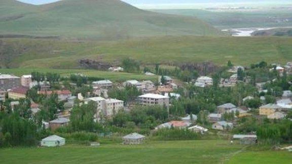 Kazdağları’nın Eşsiz Doğasında İnziva Otel – Ağrı Hamur’dan Tatilcilerin Yeni Gözdesi