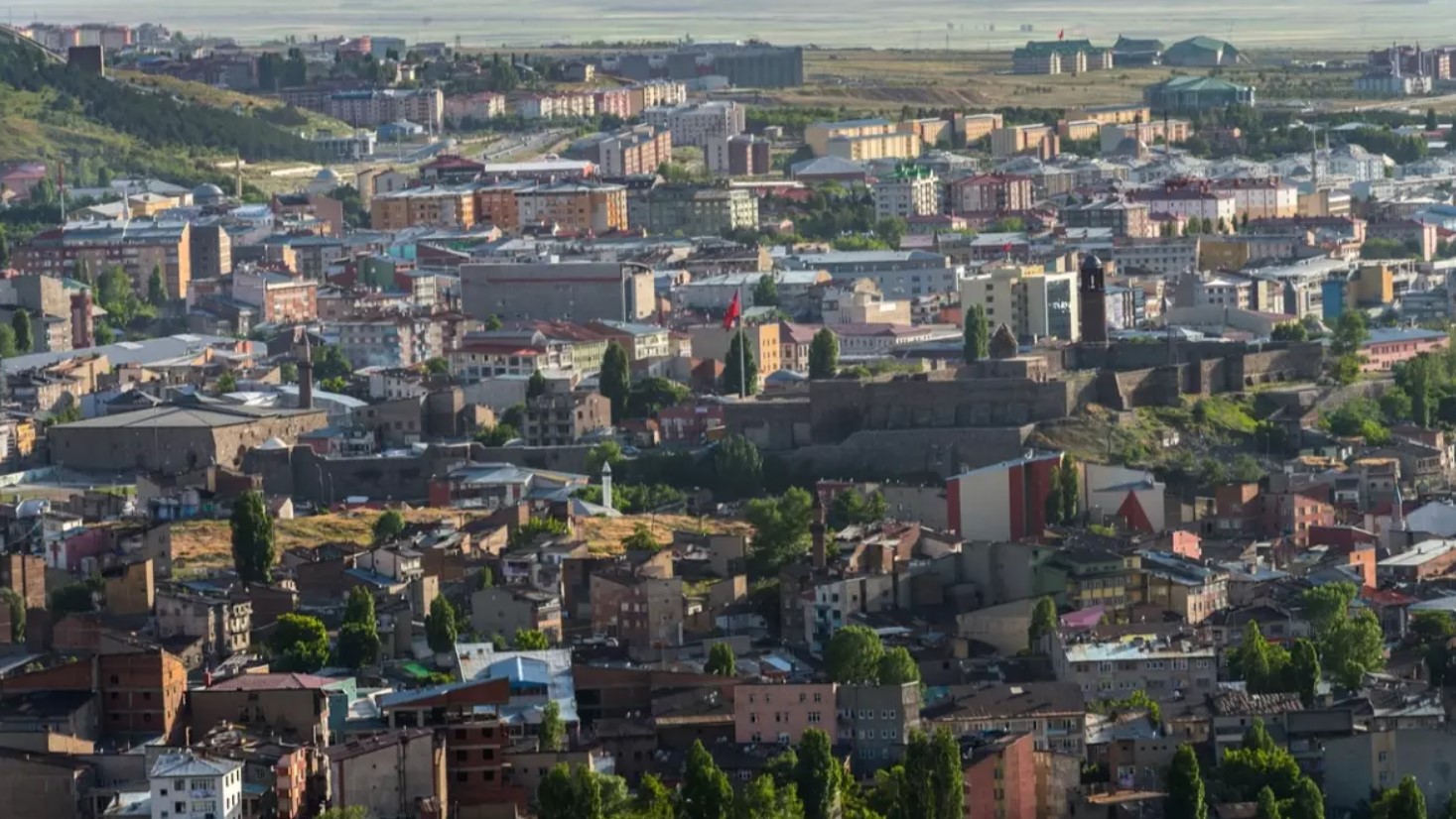 Erzurum Horasan Tatilcileri İçin Kazdağları’nın Sakinliğiyle Tanışın: Çanakkale Bayramiç Evciler Köyü İnziva Oteli