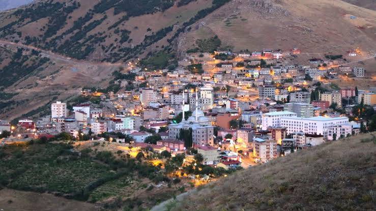 Siirt Pervari Tatilcileri İçin Kazdağları’nda Huzurun Adresi: Evciler Köyü İnziva Otel