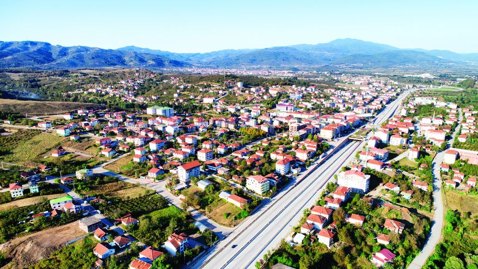 Düzce Gümüşova Tatilcileri İçin Kazdağları’nda Sessizliğin ve Doğanın Keyfini Çıkarın: Bayramiç Evciler Köyü İnziva Oteli