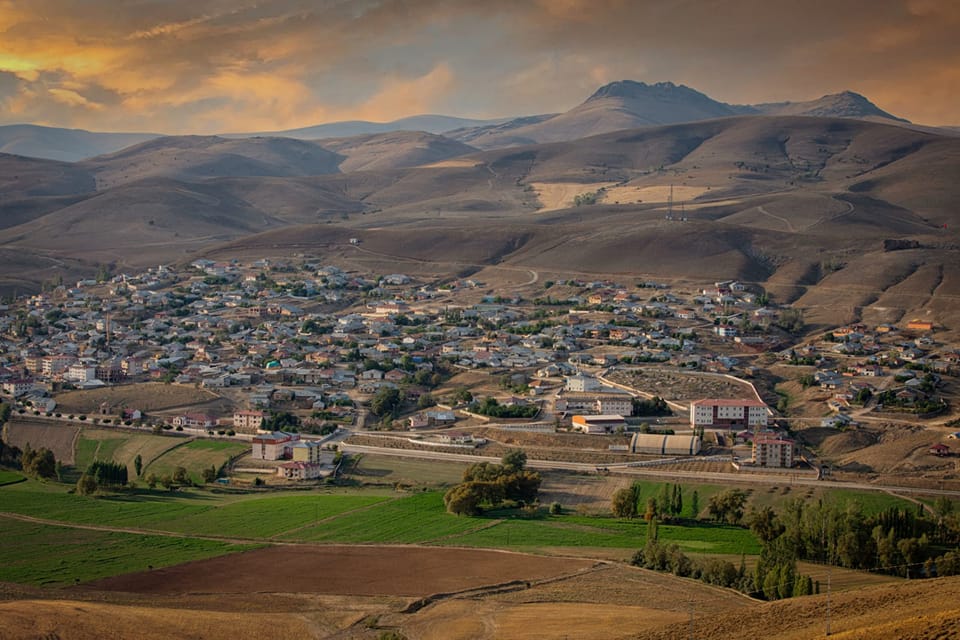 Kazdağları’nda Doğayla Baş Başa Bir Tatil: Bayramiç Evciler Köyü İnziva Oteli Erzincan Otlukbeli’den Gelen Tatilcileri Bekliyor