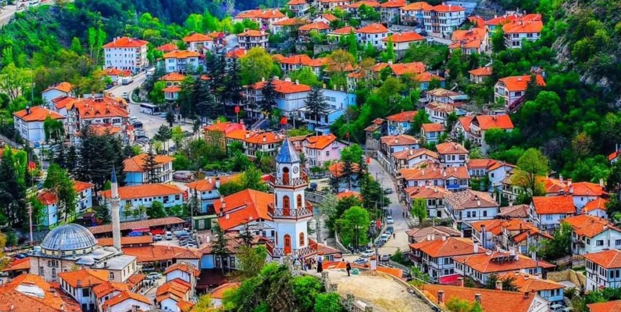 Kazdağlarında Huzurun Adı: İnziva Otel – Bolu Mudurnu Tatilcileri İçin Kaçış Noktası