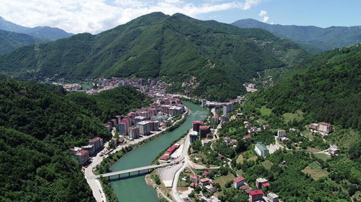 Kazdağları’ndaki İnziva Otel: Artvin Borçka’dan Doğaya Kaçışın En Huzurlu Adresi