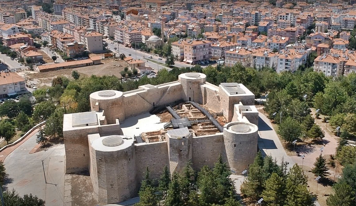 Karaman'lı Tatilciler İçin Kazdağları’nda Huzurun Adresi: Bayramiç Evciler Köyündeki İnziva Otel