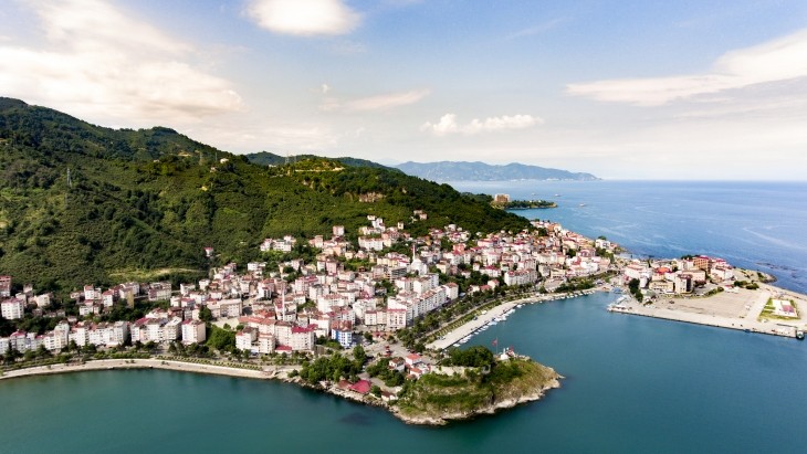 Giresun Tirebolu Kazdağları’nda Huzurun Adı: İnziva Otel, Tirebolu Tatilcilerine Kapılarını Açıyor